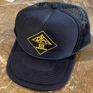 Salomon trucker hat